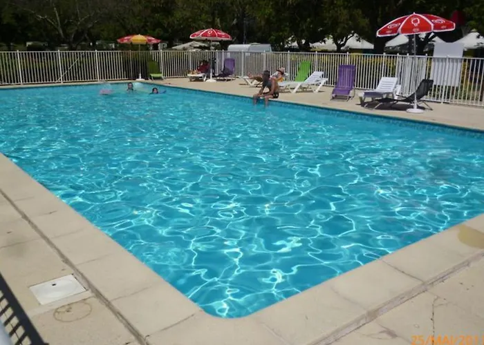 Sur Pilotis Avec Terrasse Pour 2 Personnes - Api-1-52-293 Moncrabeau