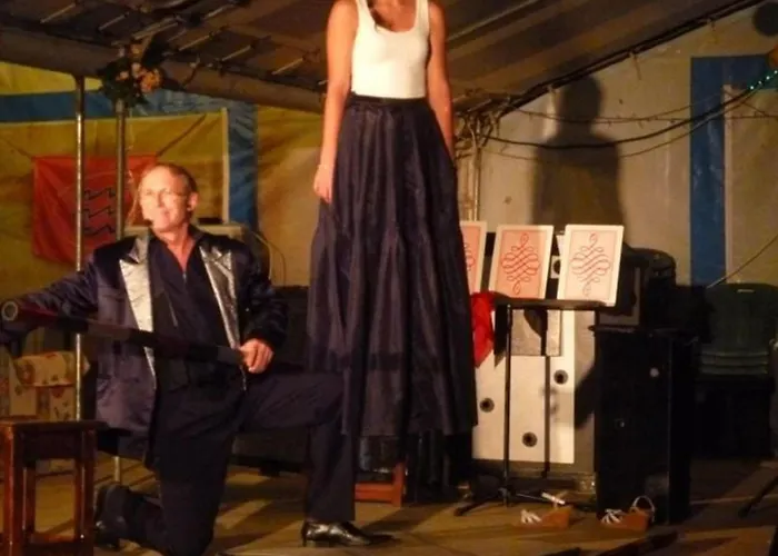 Camping Sur Pilotis Avec Terrasse Pour 2 Personnes - Api-1-52-293 Moncrabeau