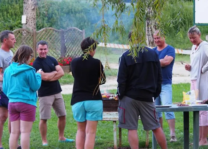 Sur Pilotis Avec Terrasse Pour 2 Personnes - Api-1-52-293 *